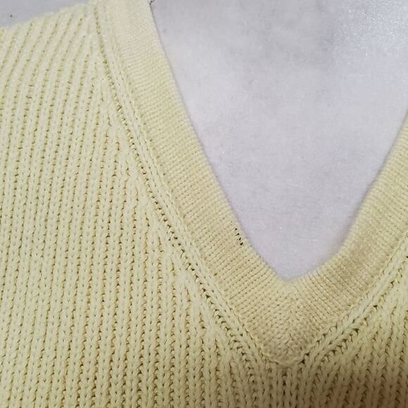 VINTAGE 1990s GAP Butter Yellow Ribbed V-neck Short Sleeve Cropped Sweater Large - Picture 4 of 11